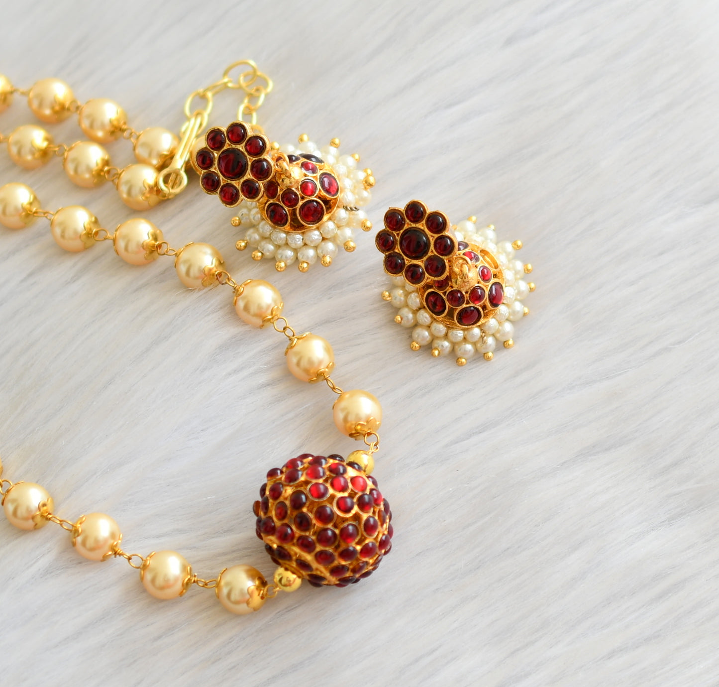 Gold tone kemp Rudhra ball pearl necklace set dj-24964