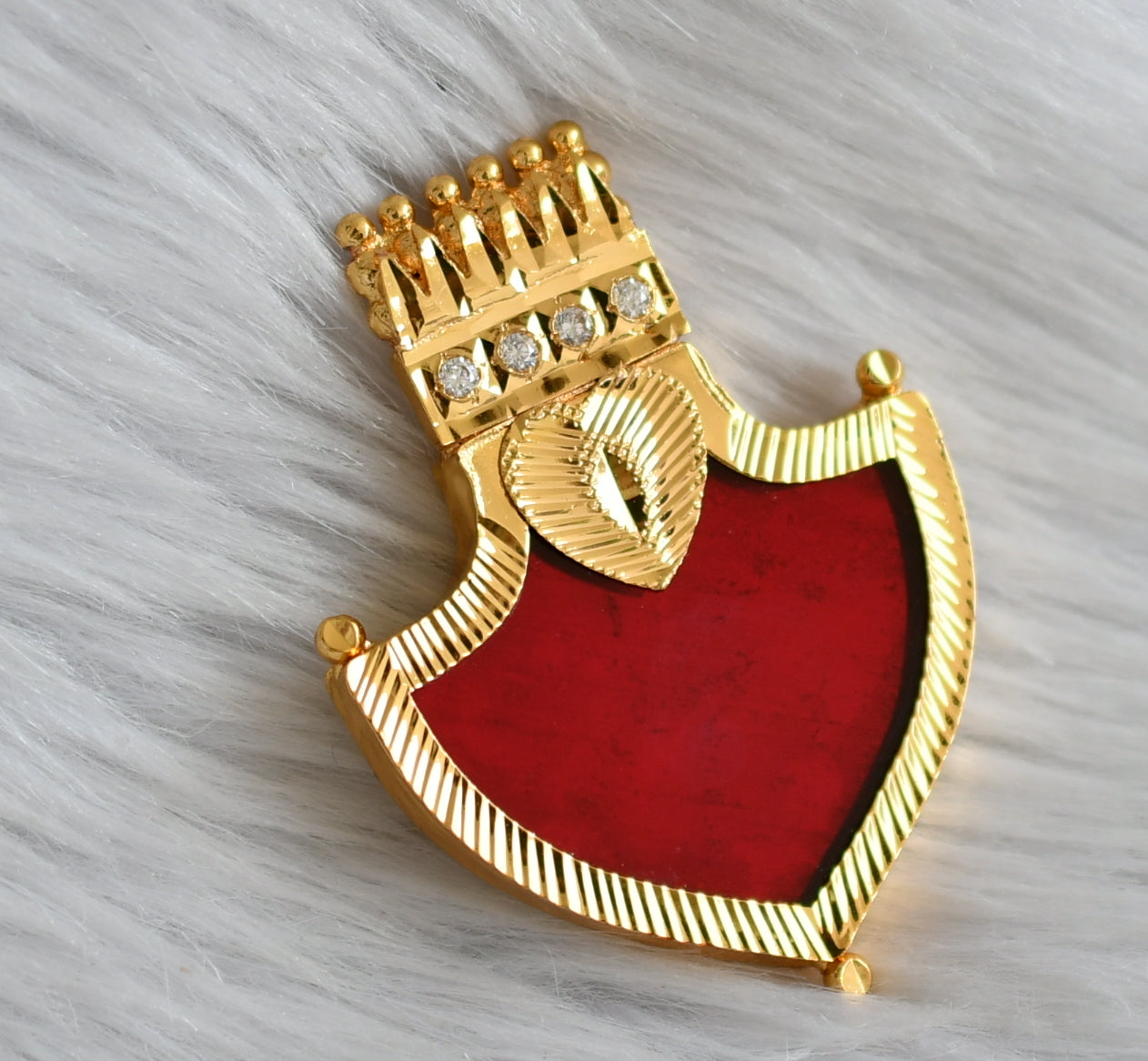 Gold tone kerala style red-white palakka pendant dj-44999