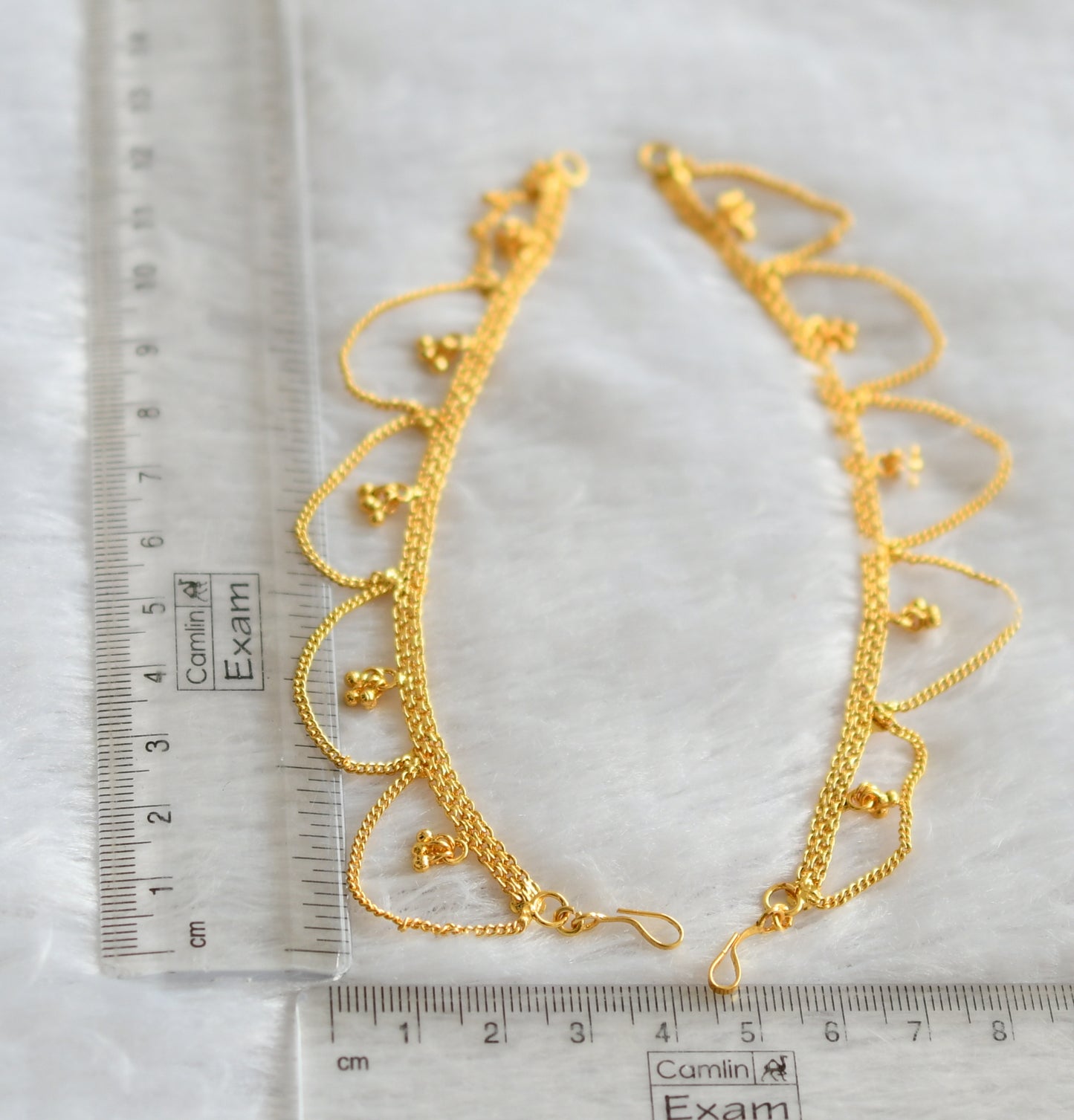 Gold tone ear side chain dj-46709