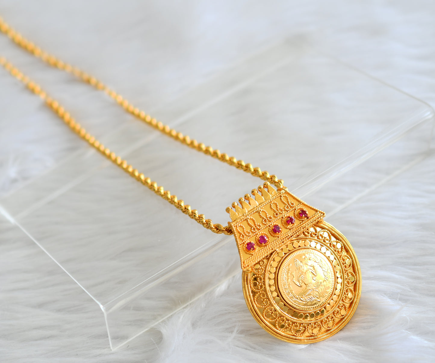 Gold tone 24 inches chain with pink lakshmi round pendant dj-43451