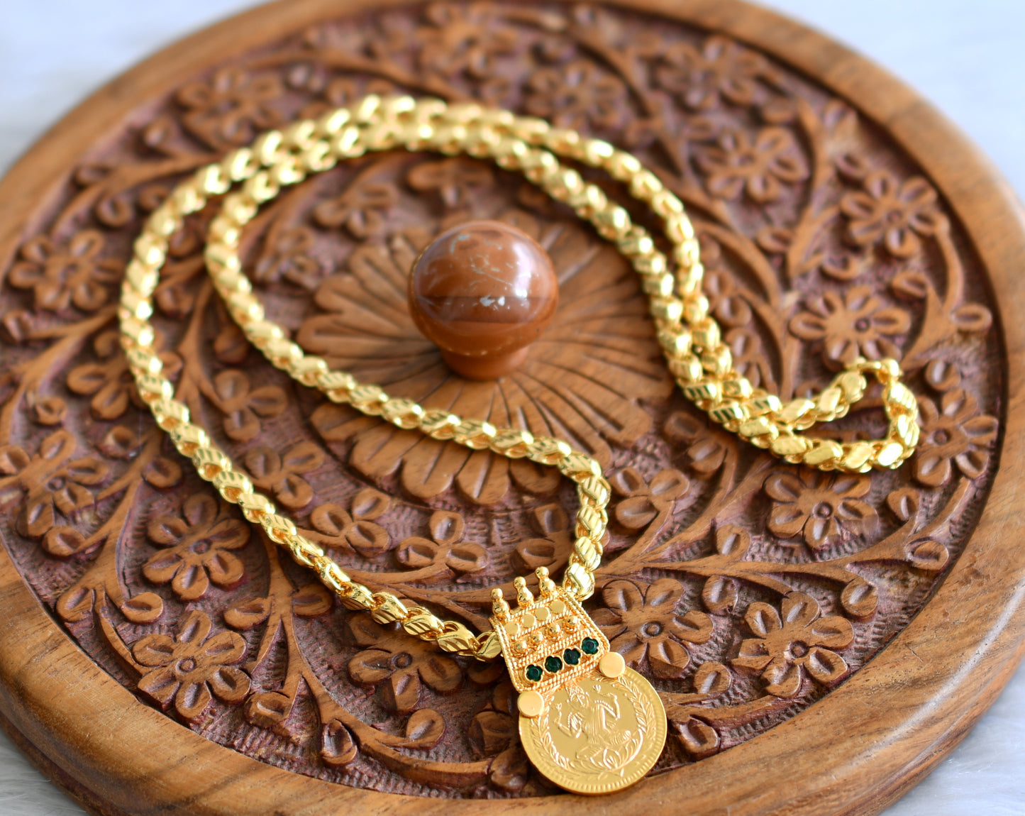 Gold tone 24 inches chain with green lakshmi round pendant dj-43456