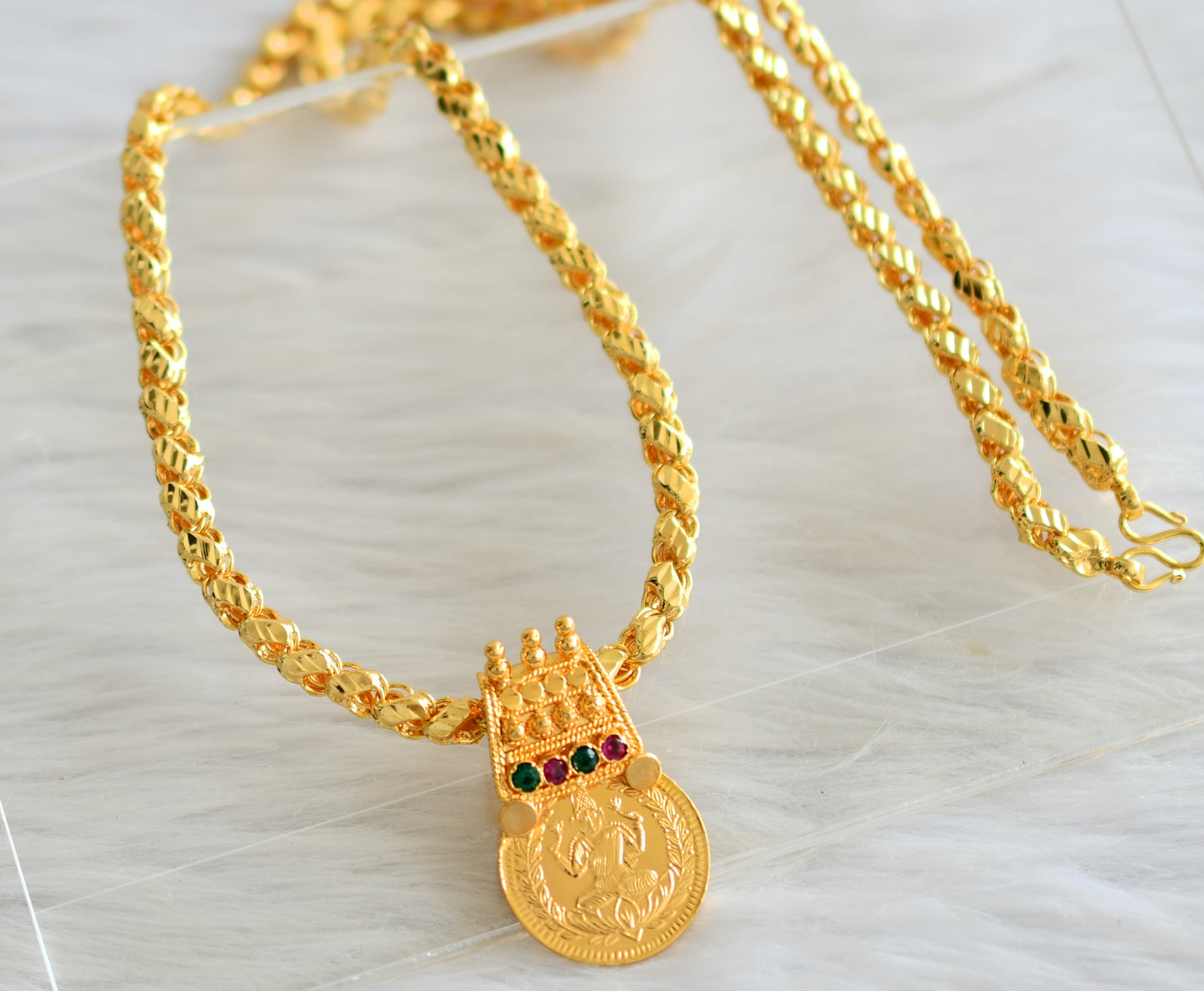 Gold tone 24 inches chain with pink-green lakshmi round pendant dj-43457