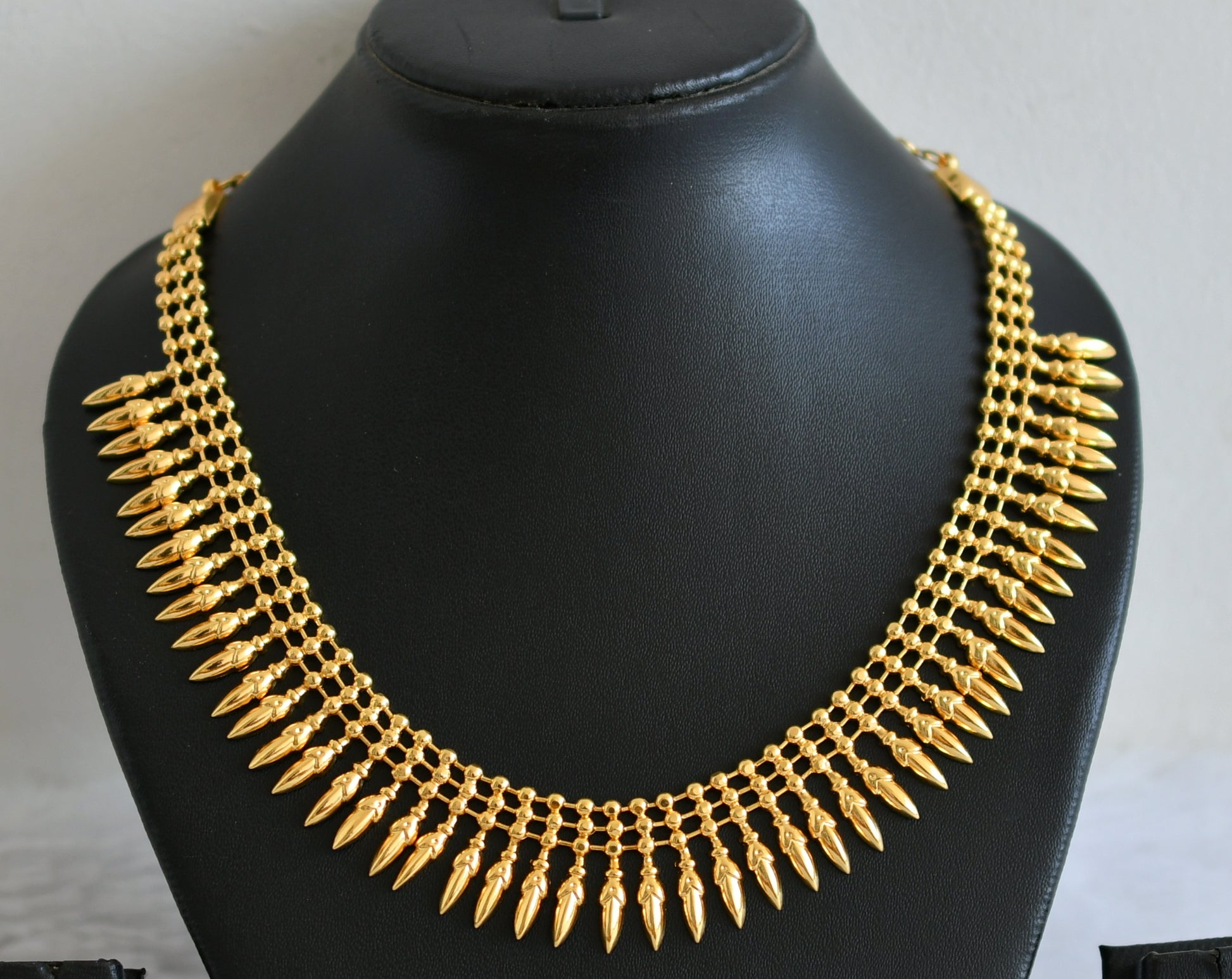 Gold tone pichi mottu kerala style necklace dj-34306