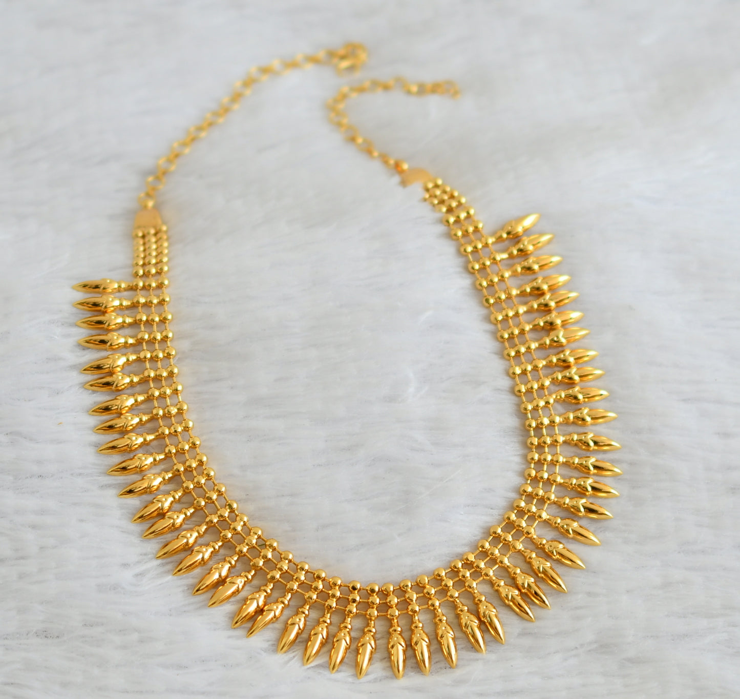Gold tone pichi mottu kerala style necklace dj-34306
