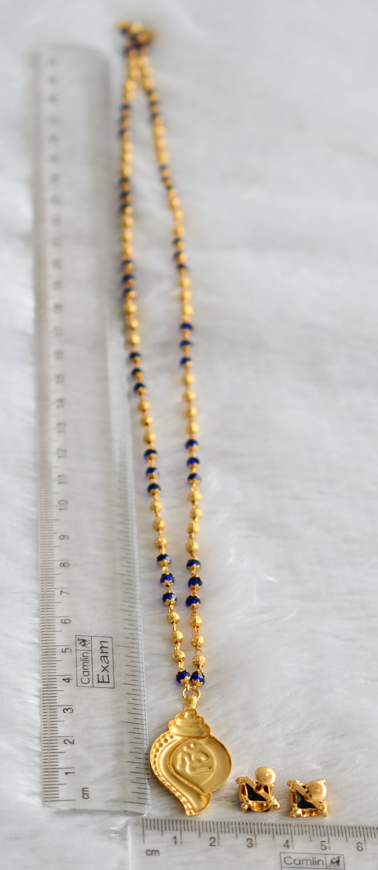 Gold tone 24 inches blue beaded chain with shanku om pendant set dj-46745