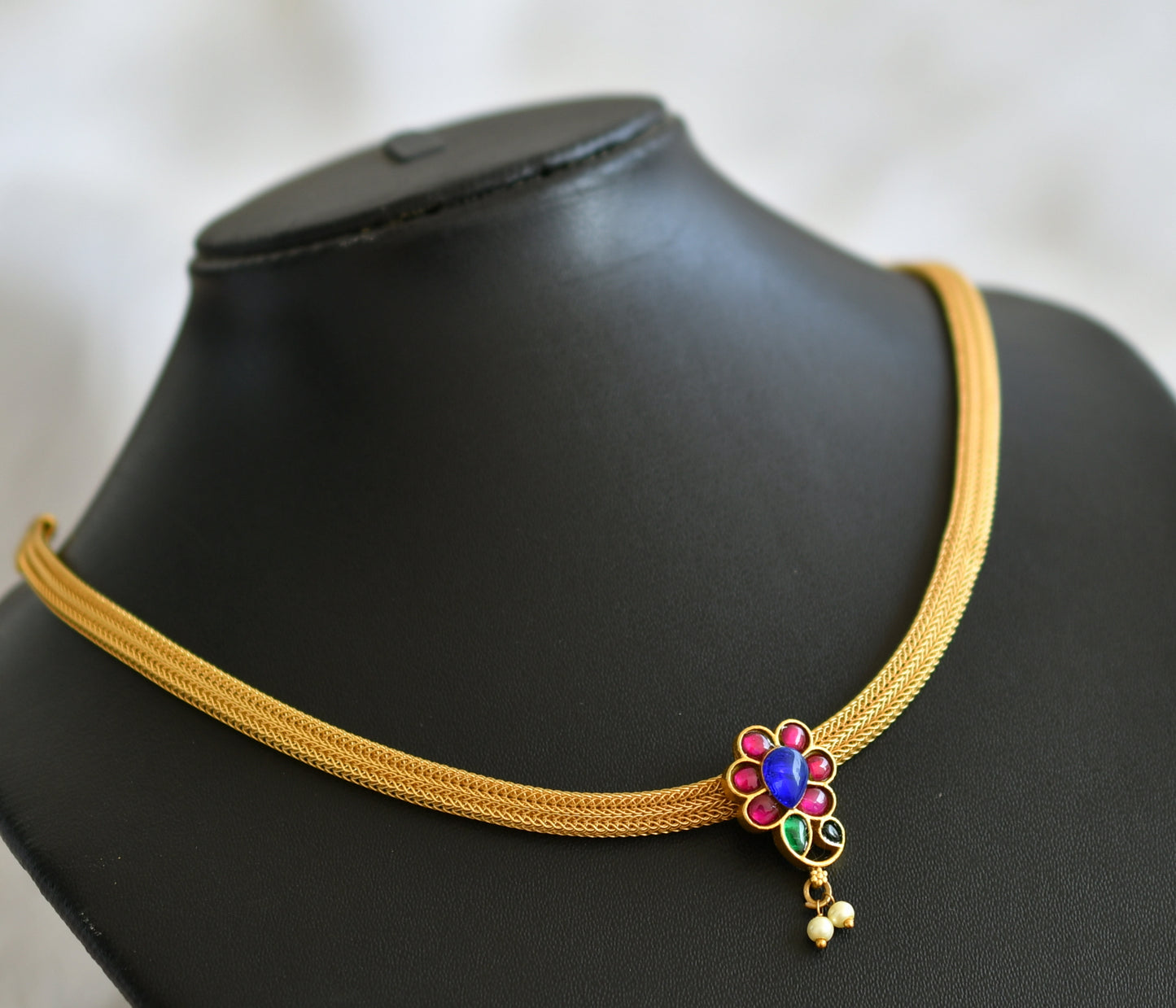 Gold tone pink-green-blue flower necklace dj-45033