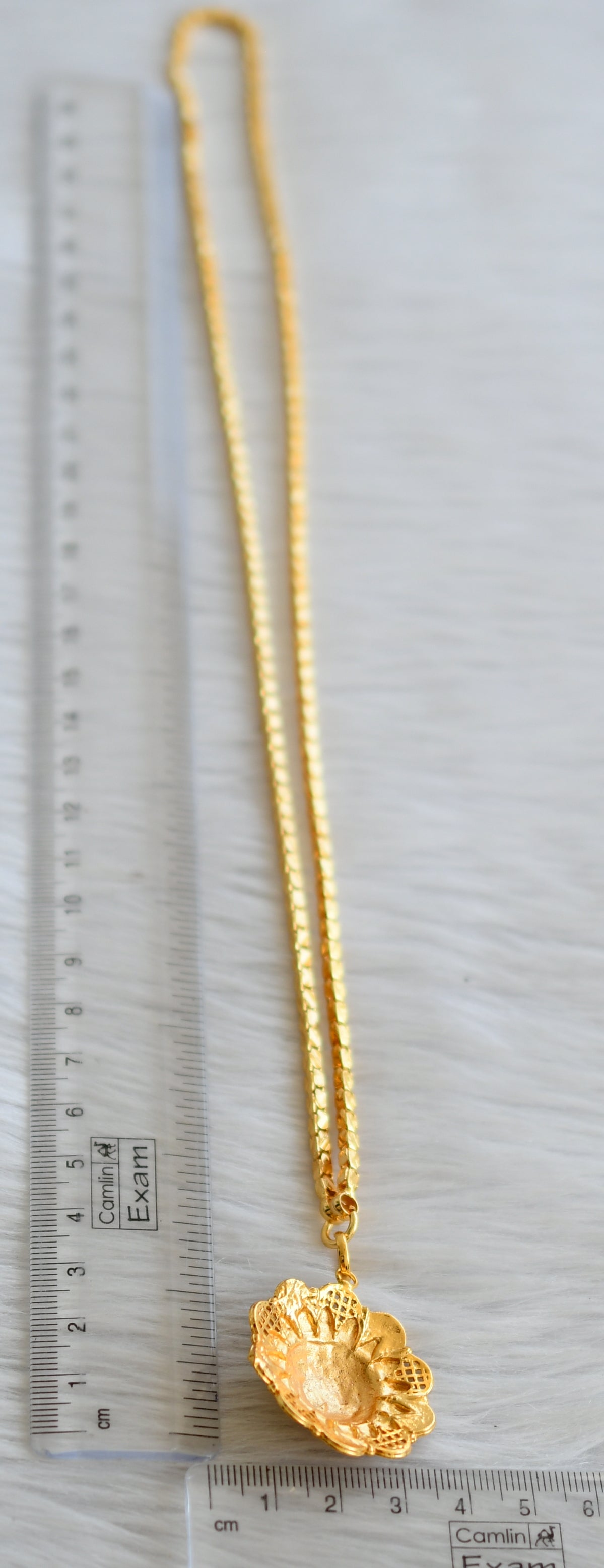 Gold tone 24 inches chain with ruby flower pendant dj-43108