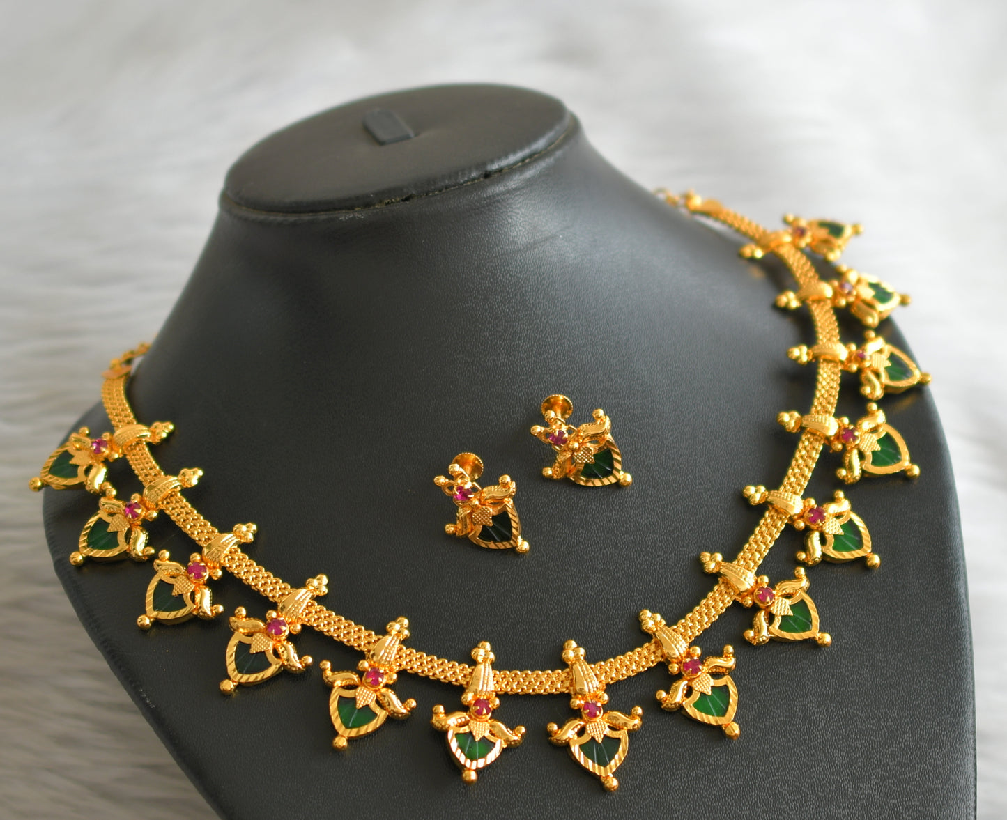 Gold tone kerala style pink-green palakka lotus necklace set dj-45056