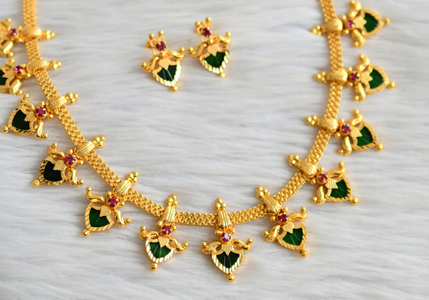 Gold tone kerala style pink-green palakka lotus necklace set dj-45056