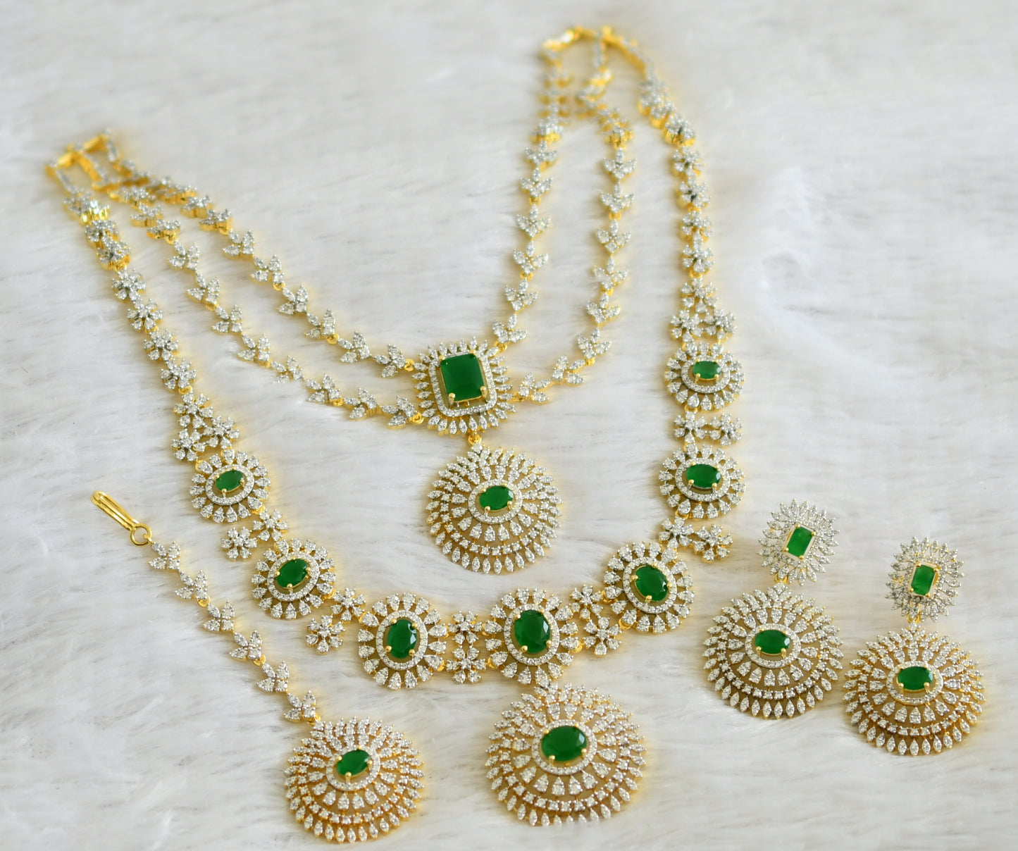 Two tone cz white-emerald stone multi layer round short haar set dj-48514