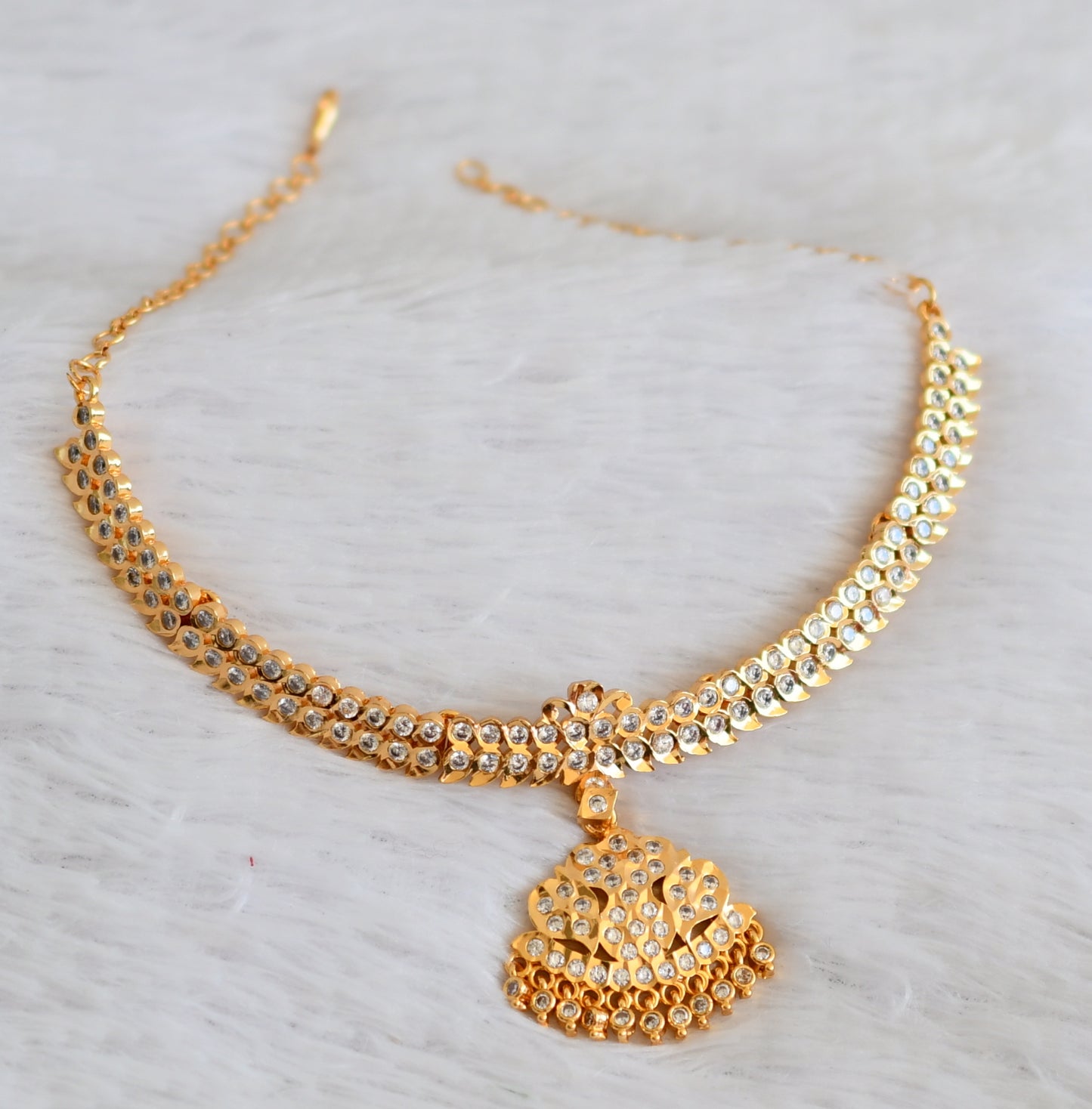 Gold tone ad white south indian style mango necklace dj-50469