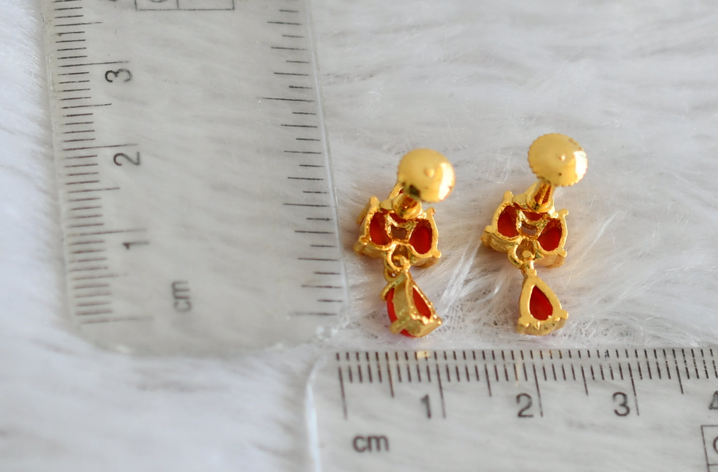 Gold tone coral stone earrings dj-48542