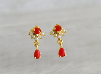 Gold tone coral-pearl stone earrings dj-48559