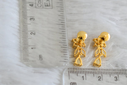 Gold tone pearl flower earrings dj-48564