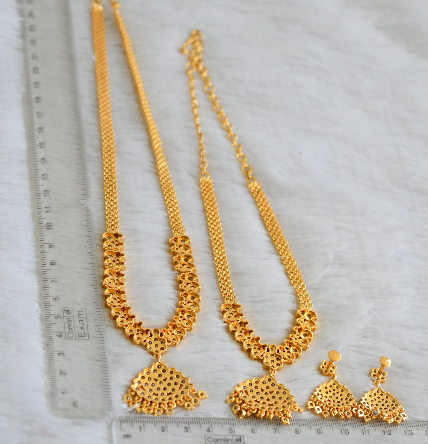 Gold tone ad white stone mango combo set dj-48581