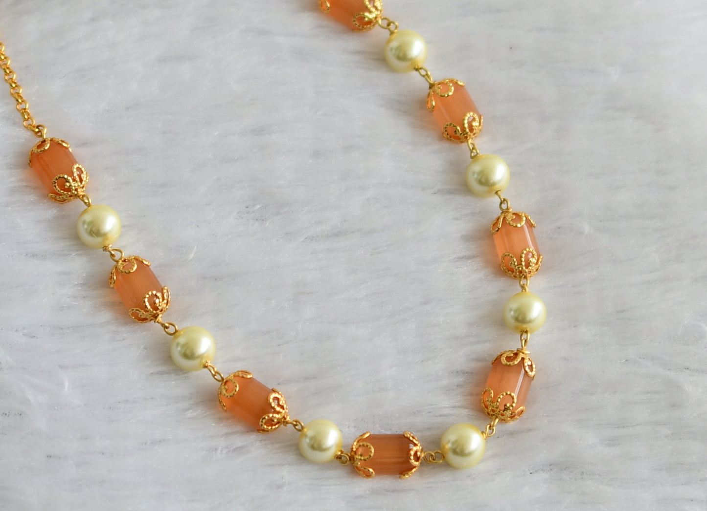 Gold tone orange-pearl beaded mala/chain dj-46830