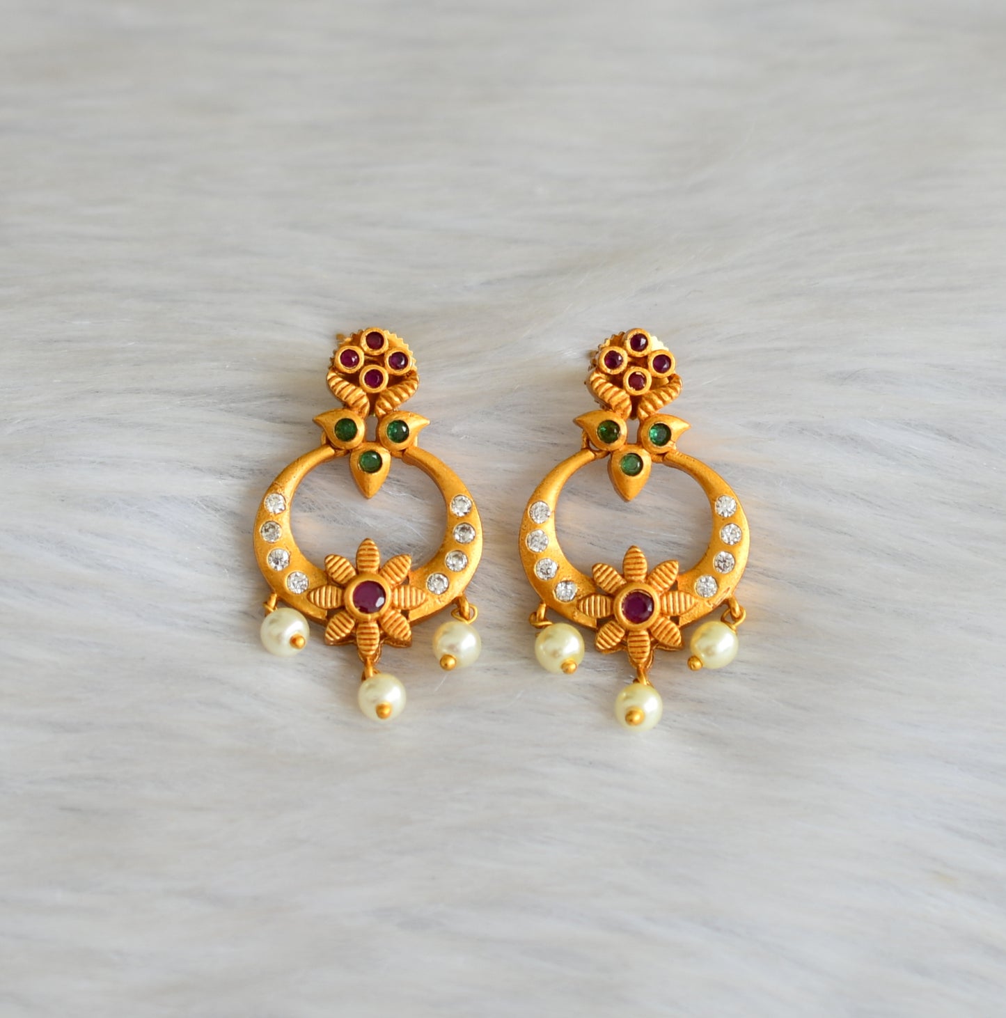 Matte finish ruby-green-white bali earrings dj-42263