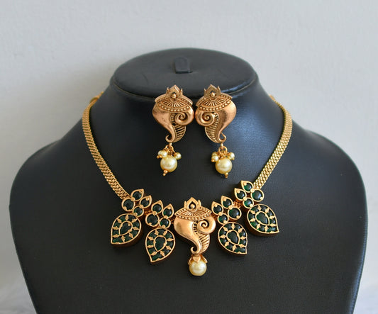 Matte Finish Green Shanku Necklace Set DJ30632