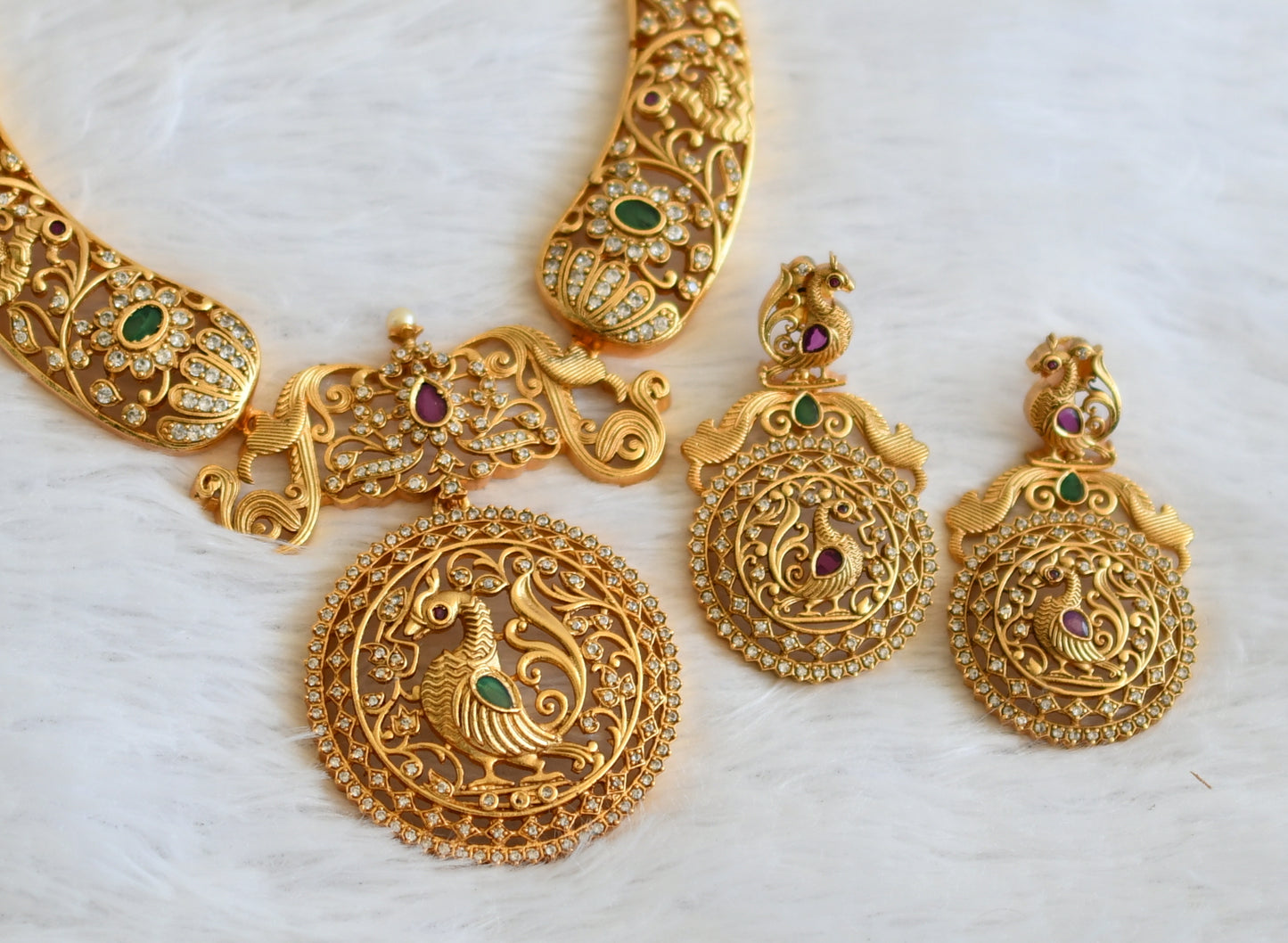 Matte Finish Cz Ruby-green Round Swan Kante Necklace Set DJ30597