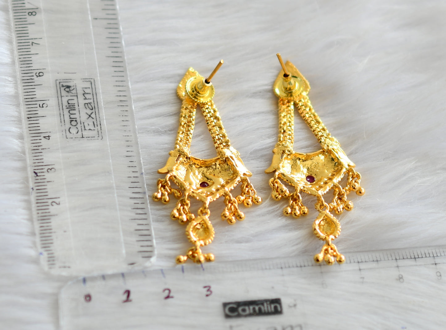 Gold tone ruby earrings dj-42273