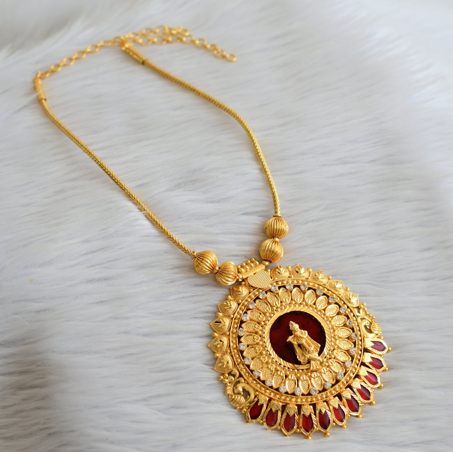 Gold tone red-white krishna nagapadam round kerala style kodi necklace dj-45229