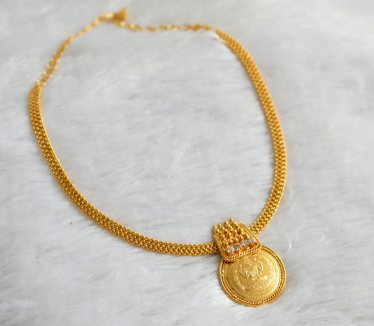 Gold tone white stone lakshmi round penant necklace dj-46881