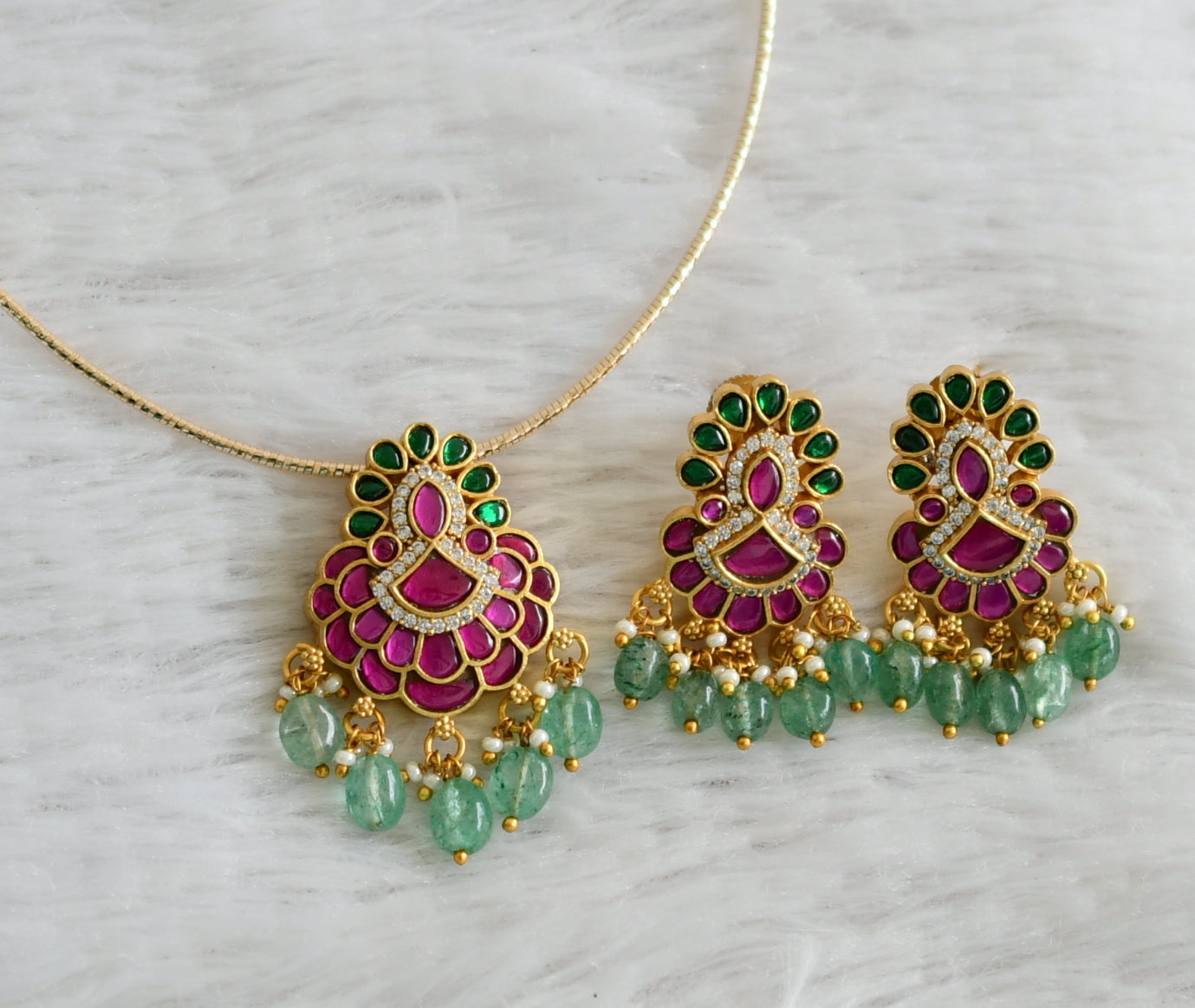 Gold tone pink-green-white kanti chain with kundan jadau pendant dj-48657