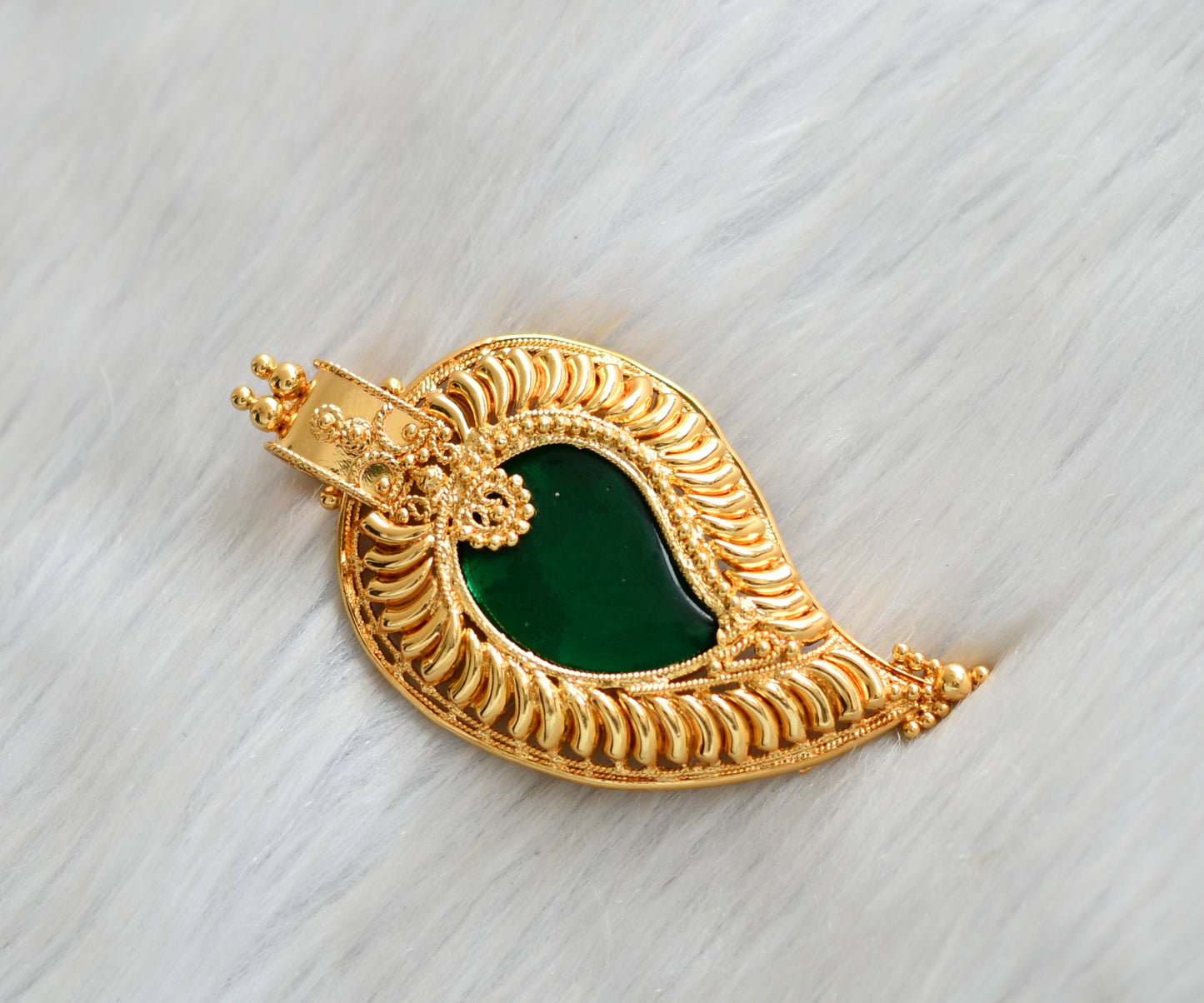 Gold tone green mango Kerala style pendant dj-42291