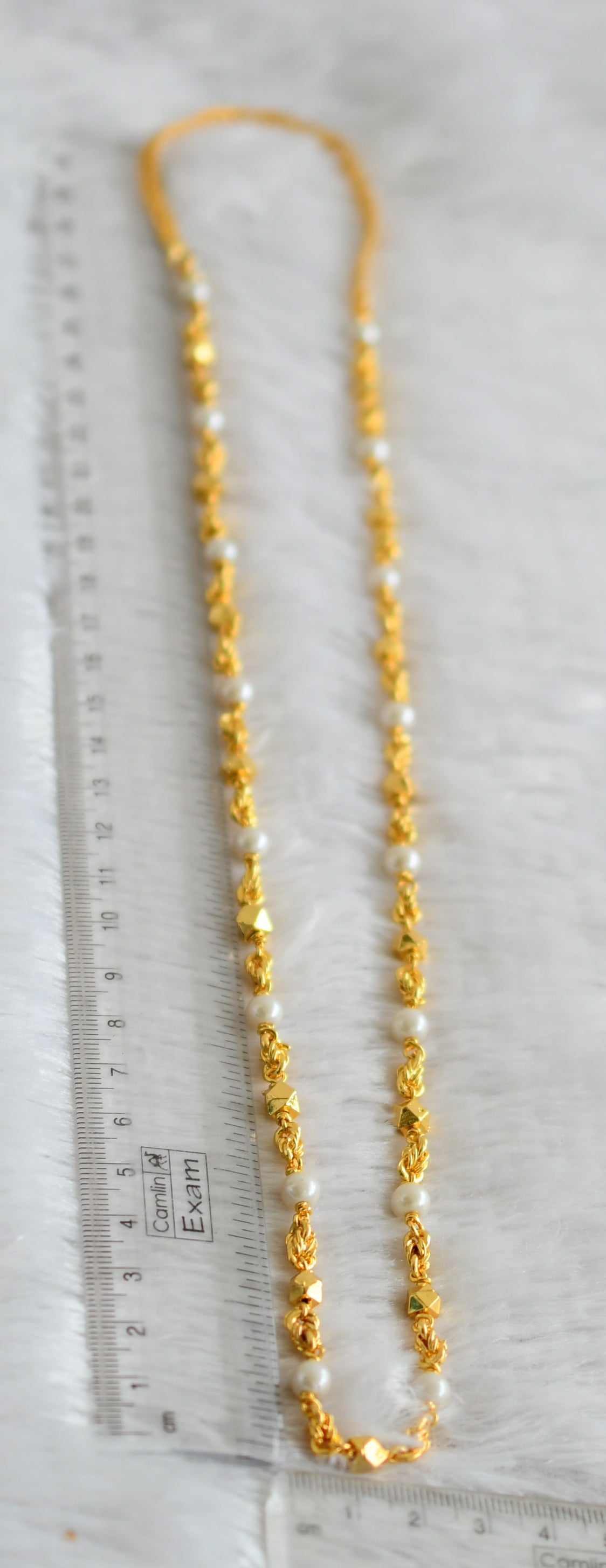 Gold tone 24 inches pearl beaded chain dj-48685