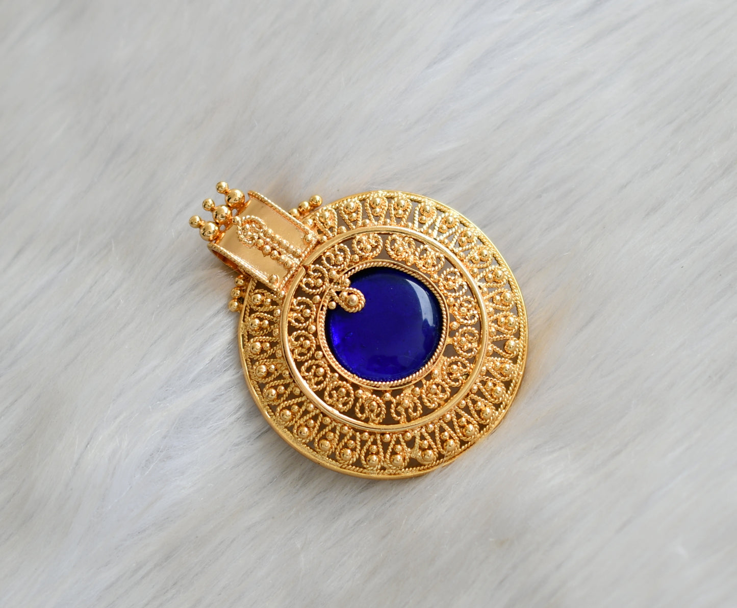 Gold tone blue round Kerala style pendant dj-42316