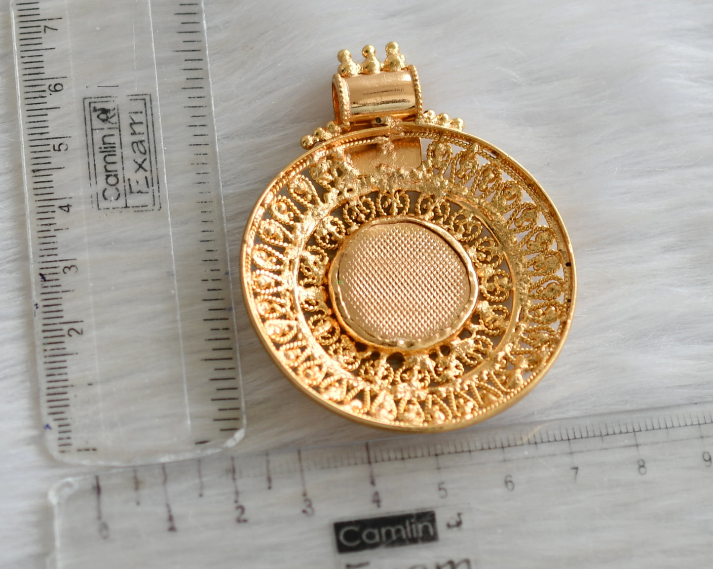 Gold tone blue round Kerala style pendant dj-42316