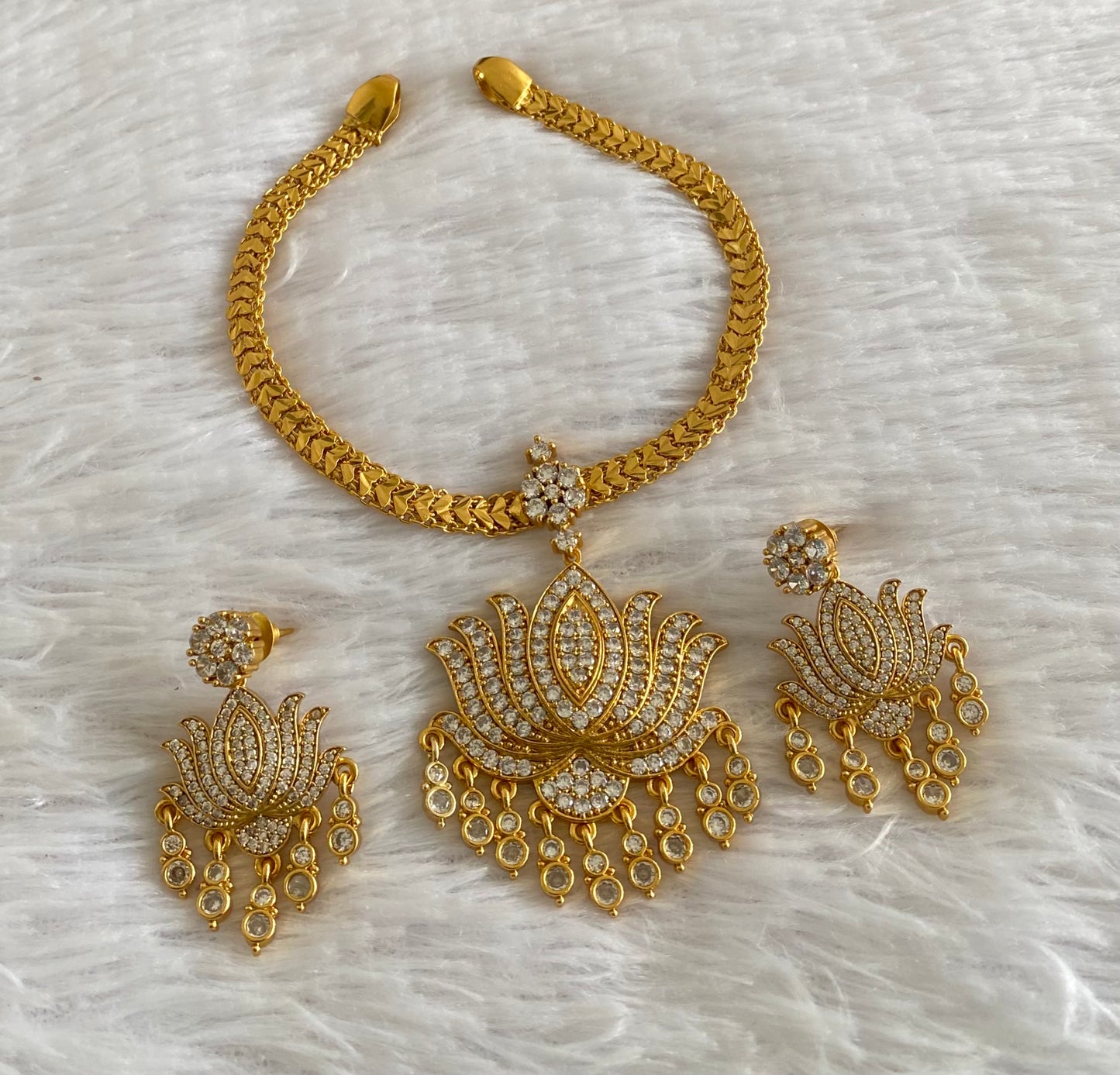 Matte gold tone white stone lotus necklace set dj-53600