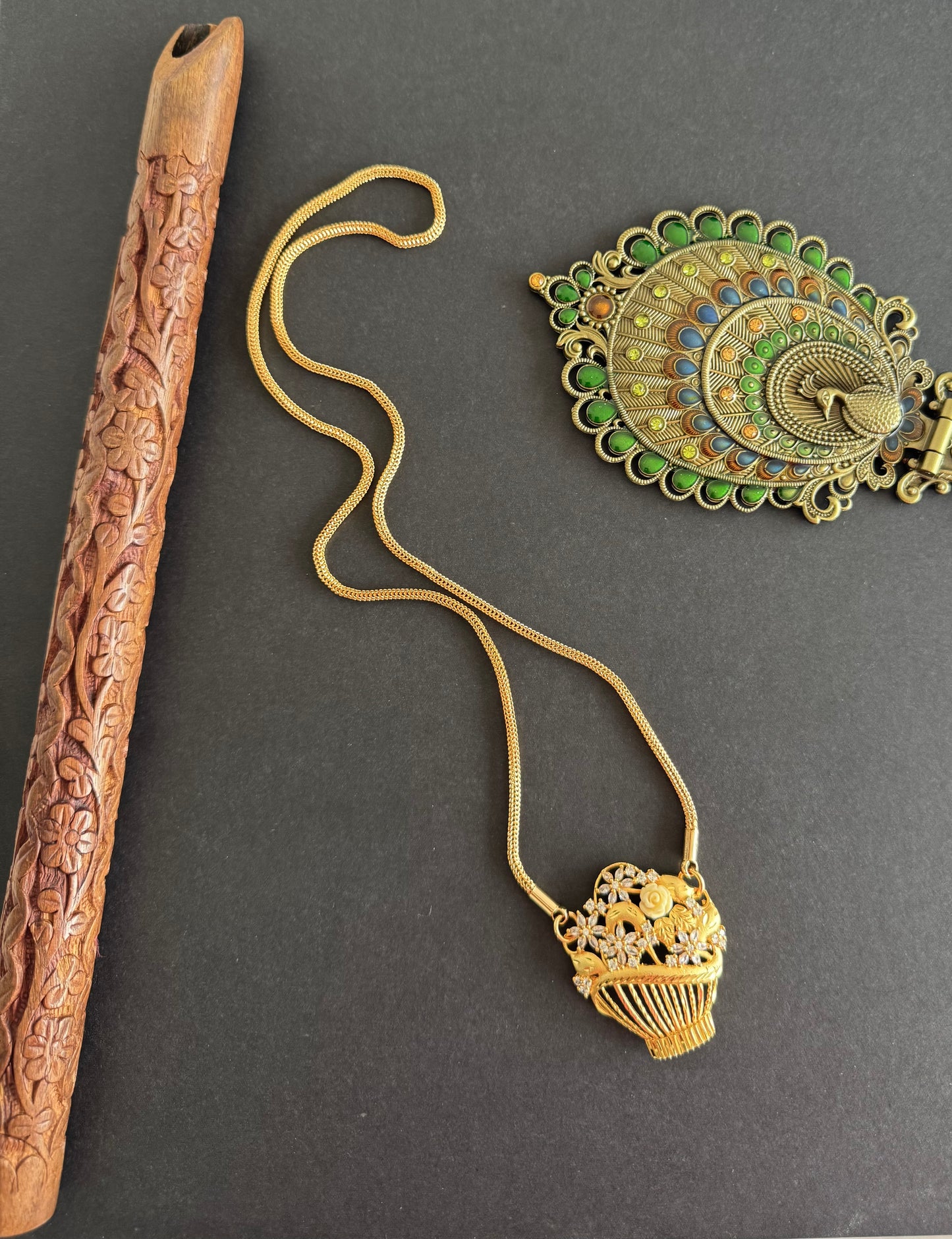 Gold tone 24 inches chain with flower pot pendant dj-52218