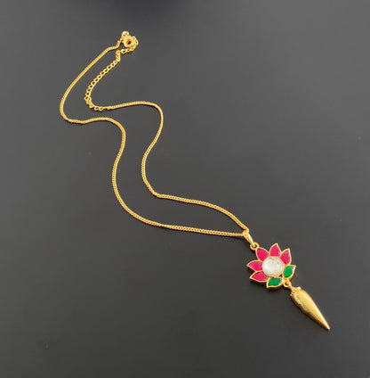 Gold tone kemp-green-white lotus kundan jadau chain with pendant dj-54497