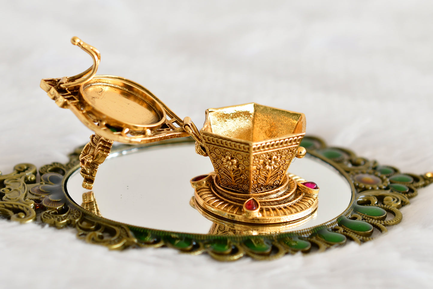 Antique gold tone kemp-green Shri Krishna kumkum box dj-52315