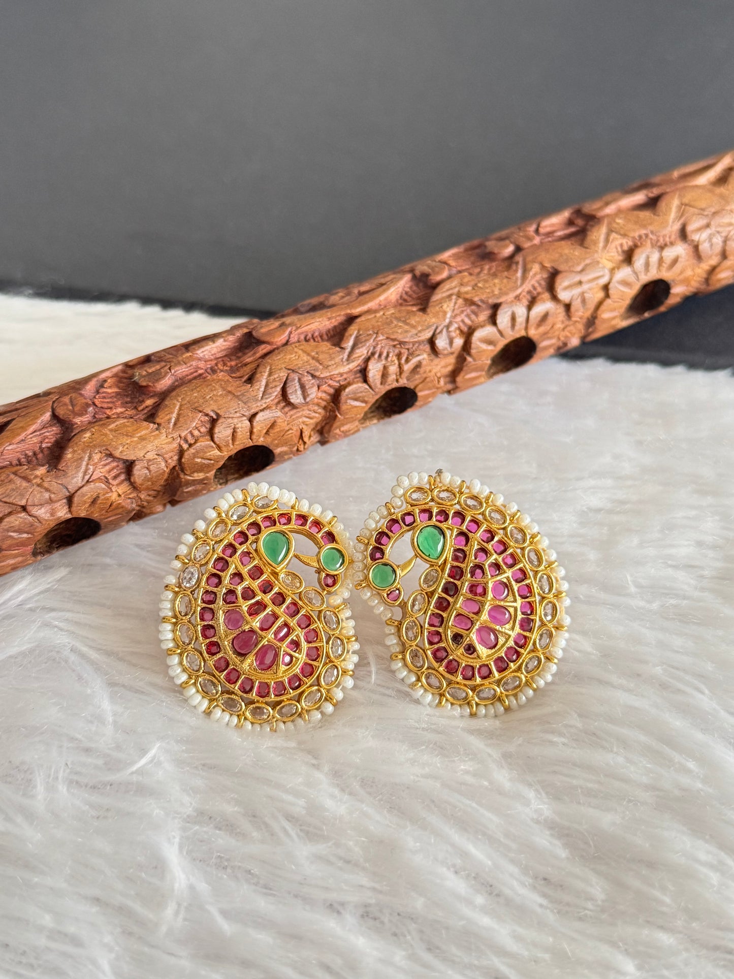Matte finish kemp-green mango peacock stud/earrings dj-32617