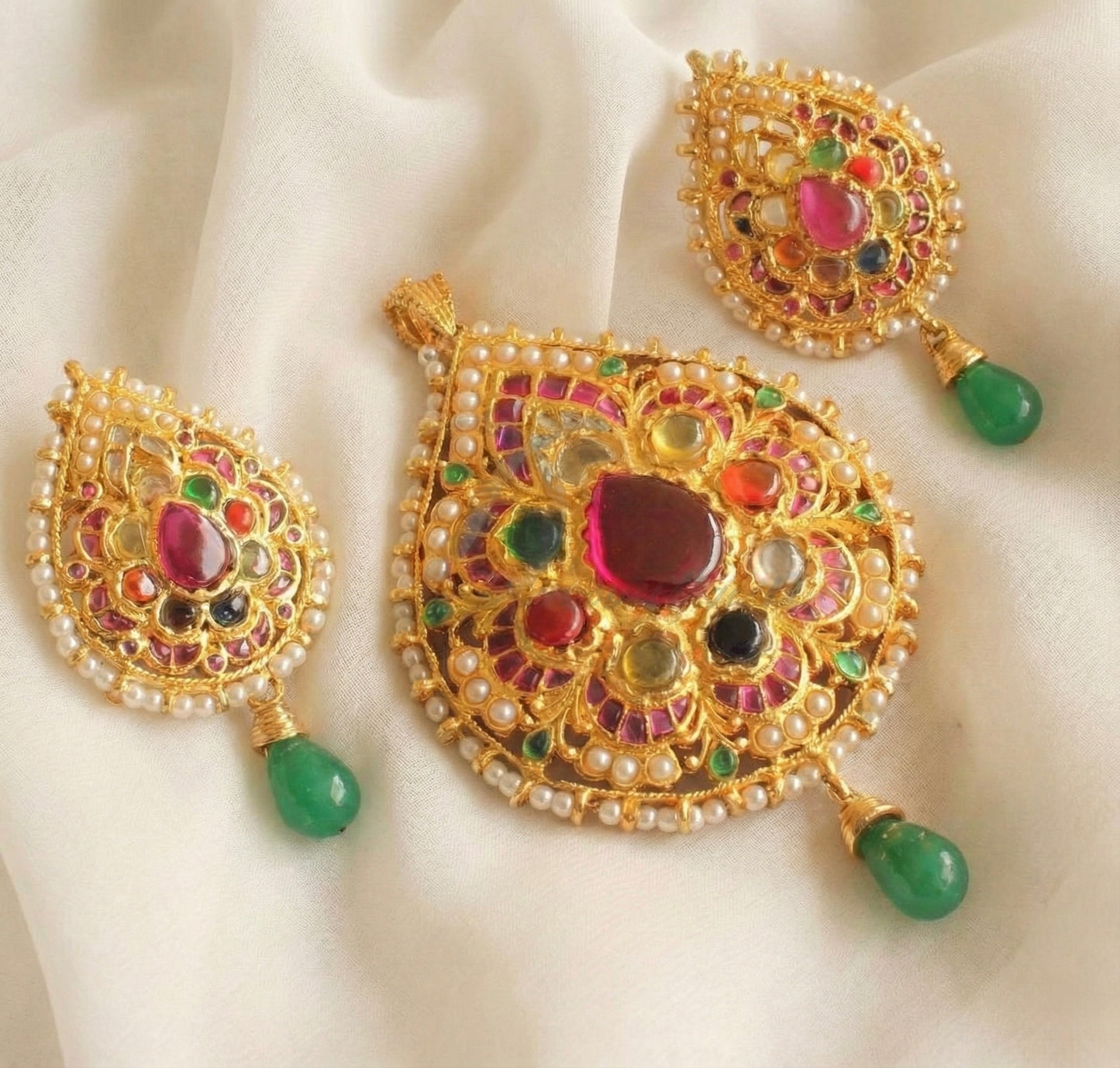 Gold tone uncut polki stone Navarathna pendant set(gold Replica) DJ17759