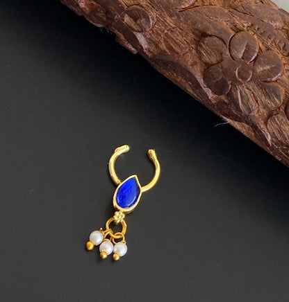 Gold tone blue stone pearl nose pin/bulakku dj-53809