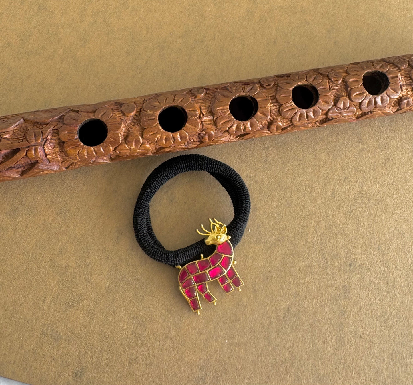 Matte finish pink kundan jadau deer hair band dj-51514