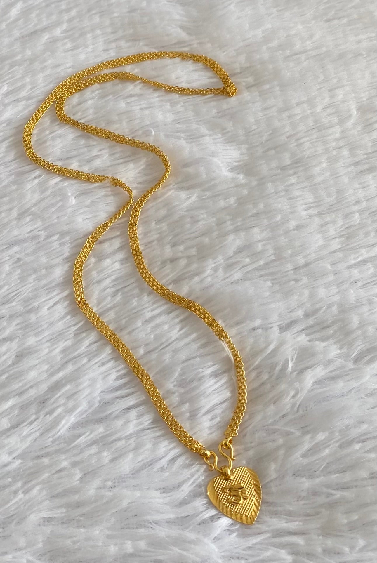 Gold tone 24 inches chain with om heart pendant dj-54381