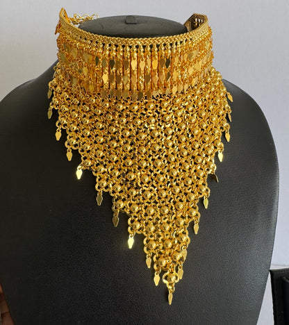 Gold tone kerala style elakka thali choker dj-34722
