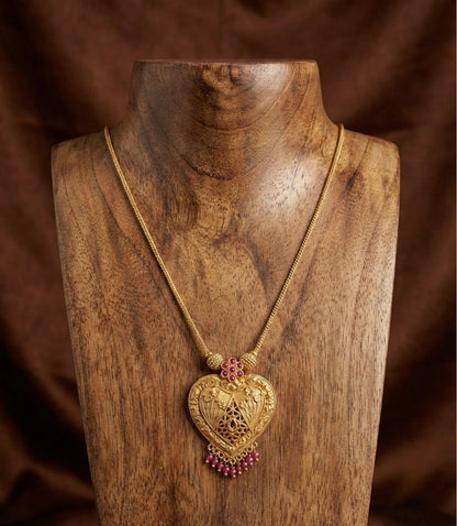 Gold tone pink-white stone heart kodi necklace dj-51688