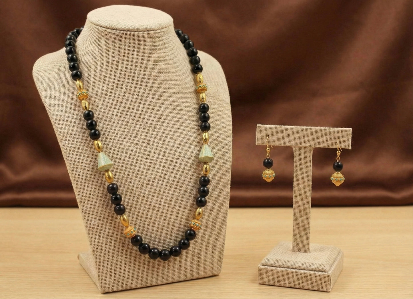 Gold tone black-turquoise beaded necklace set-dj04420