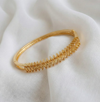 Gold tone Cz Gold stone Bracelet DJ17902