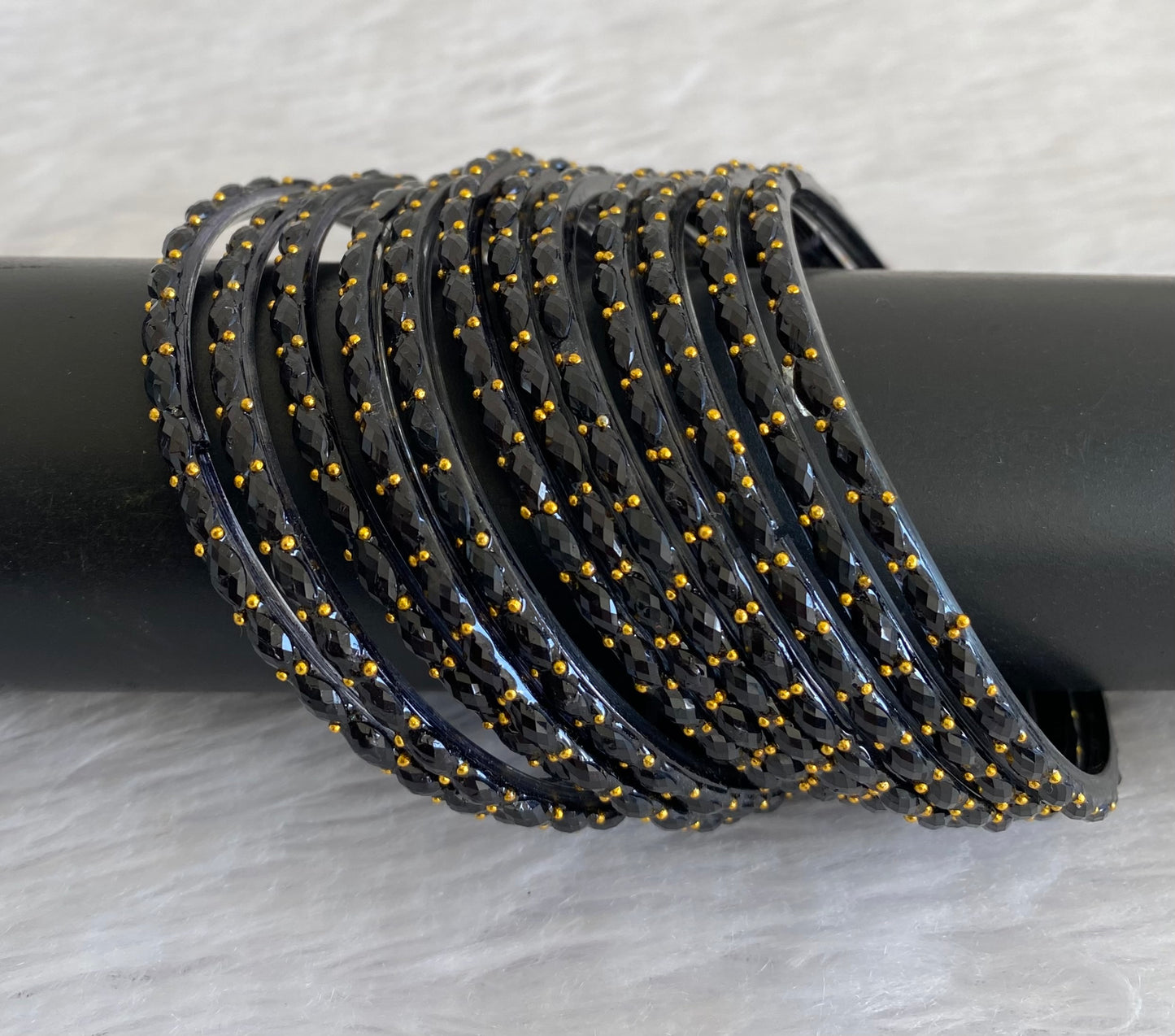 Set of 10 black glass bangles(2.10) dj-52875