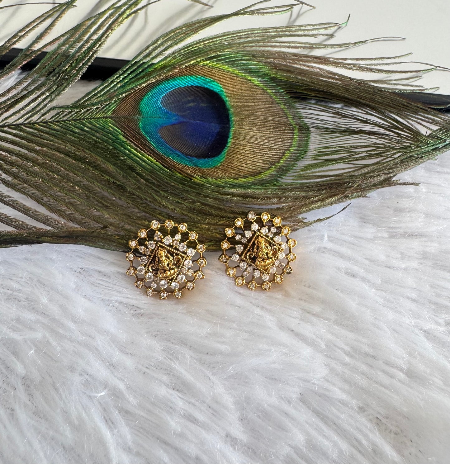 Matte finish white lakshmi round stud/earrings dj-51578