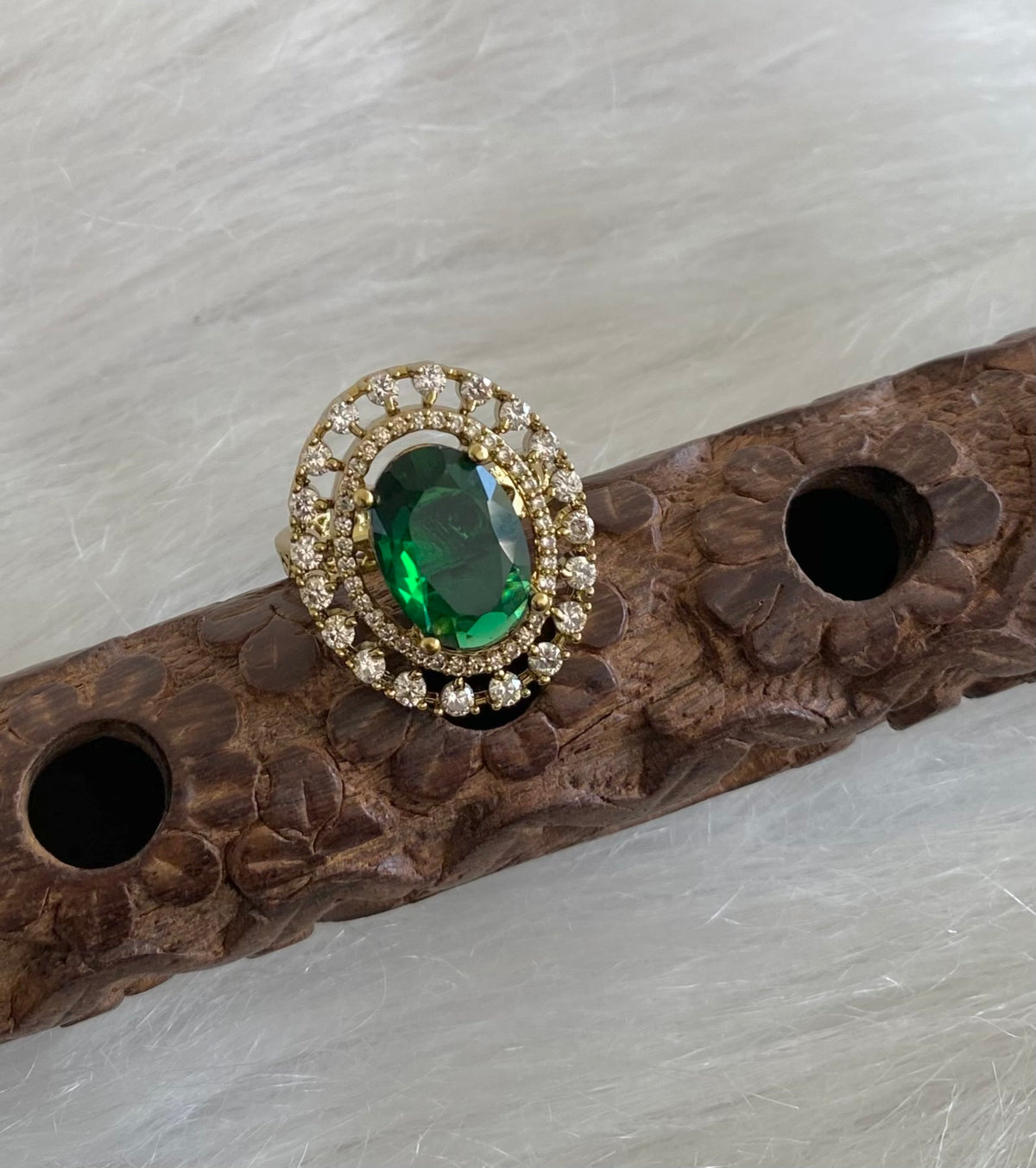 Antique gold tone cz white-green stone finger ring dj-55037