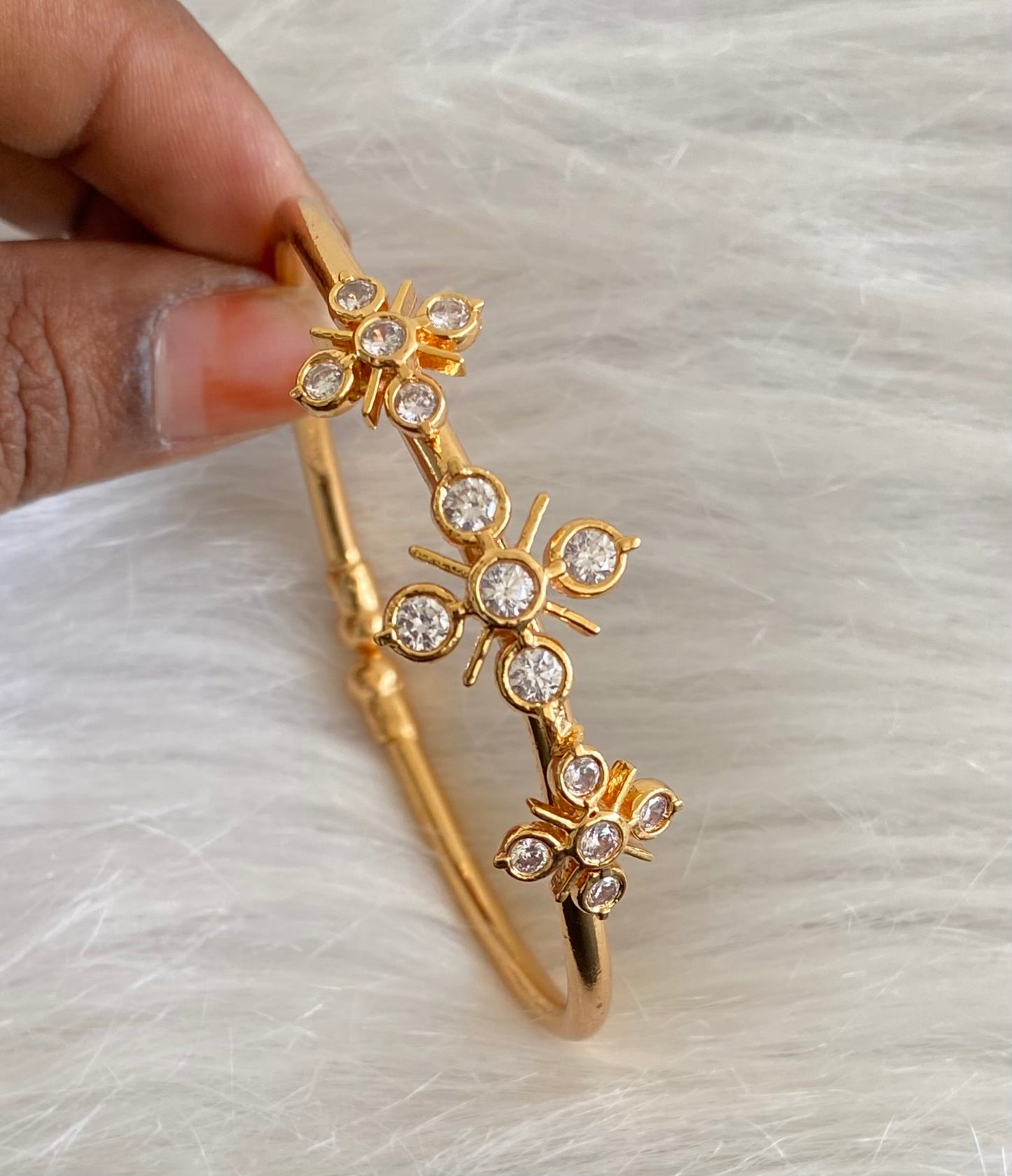 Gold tone AD flower adjustable kada/bangle Dj-53874