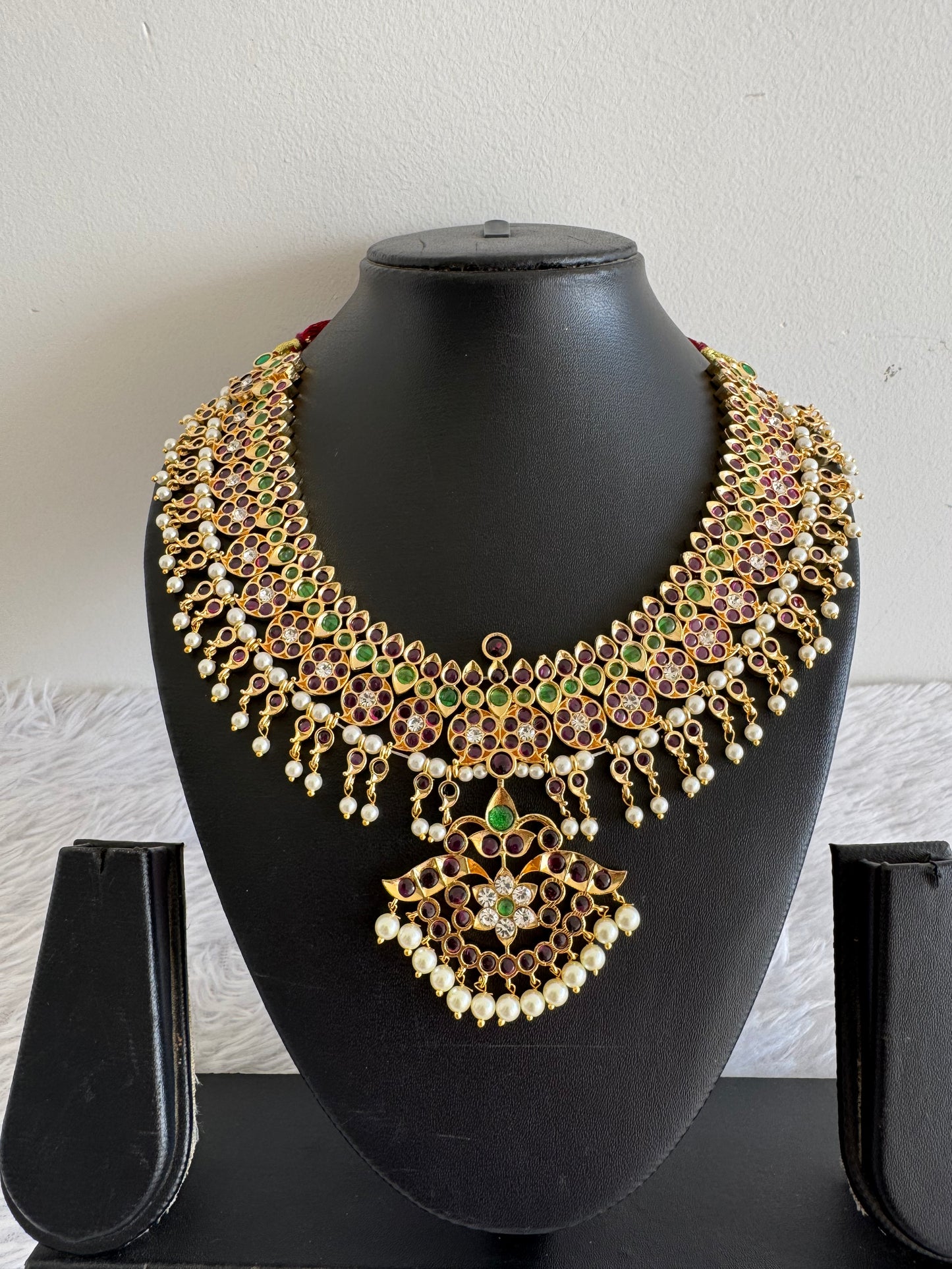 Gold tone precious kemp-green-white pearl mango big necklace dj-52261