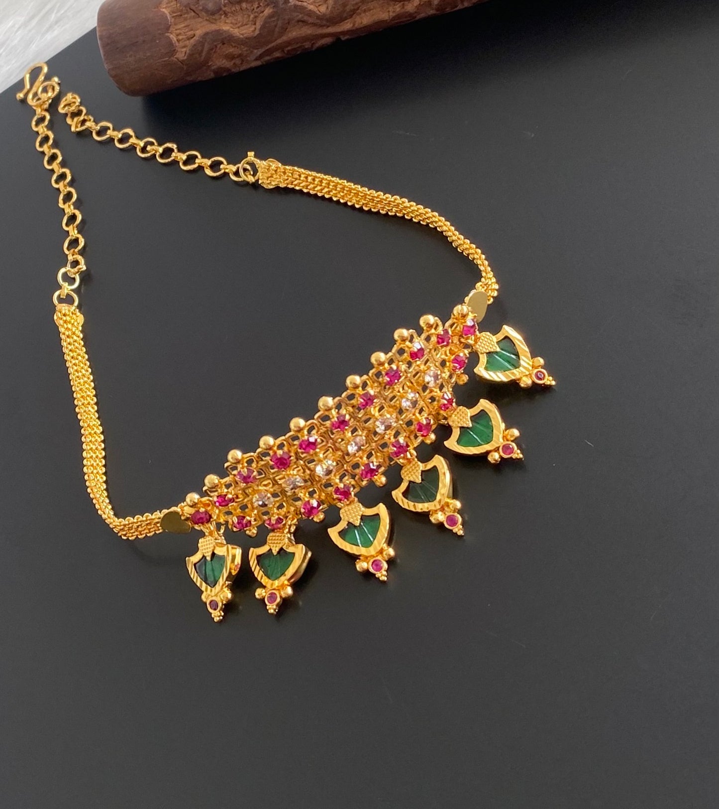 Gold tone kerala style pink-green-white palakka choker necklace dj-54131